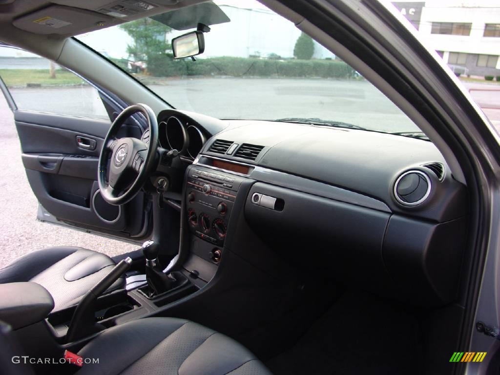 2005 MAZDA3 s Hatchback - Titanium Gray Metallic / Black photo #17