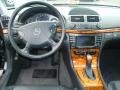 Black - E 320 Sedan Photo No. 12
