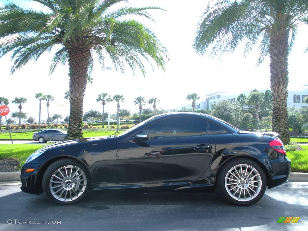Black Mercedes-Benz SLK