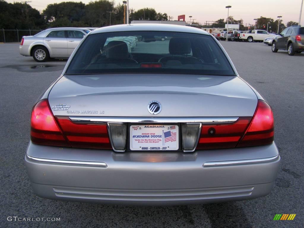 2004 Grand Marquis LS - Silver Birch Metallic / Dark Charcoal photo #4