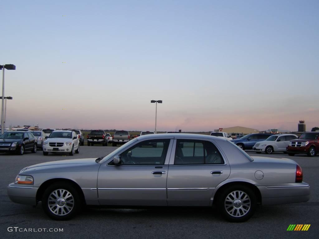 2004 Grand Marquis LS - Silver Birch Metallic / Dark Charcoal photo #6