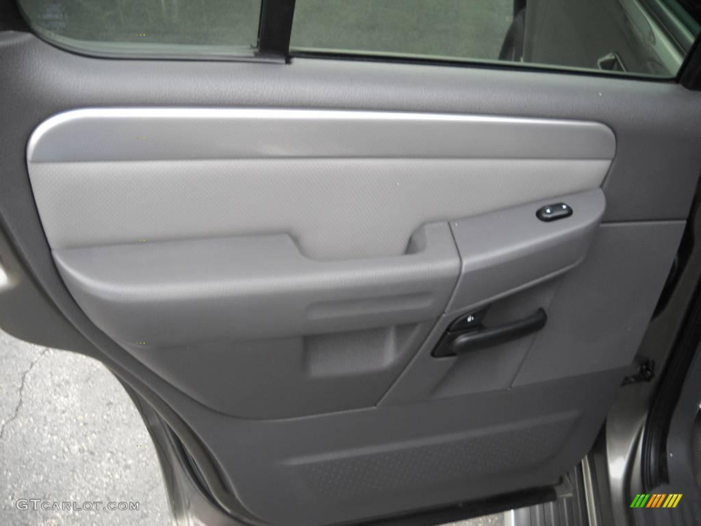 2003 Mountaineer Convenience AWD - Mineral Grey Metallic / Dark Graphite photo #10