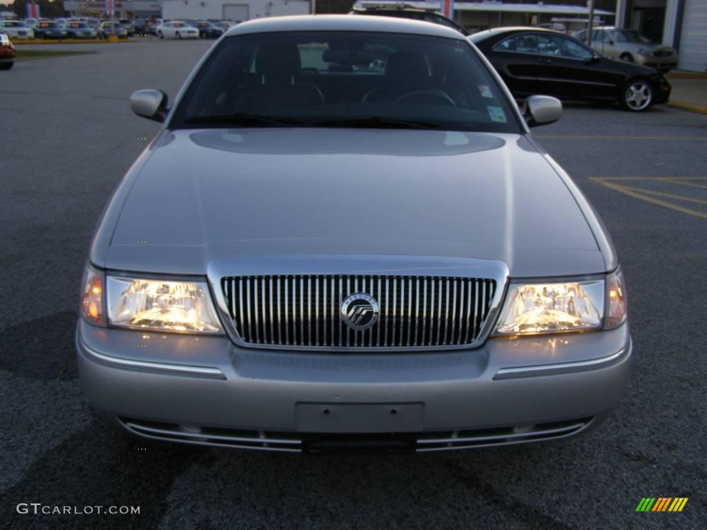 2004 Grand Marquis LS - Silver Birch Metallic / Dark Charcoal photo #8
