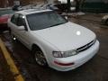 1998 Arctic White Pearl Metallic Nissan Maxima GLE  photo #2