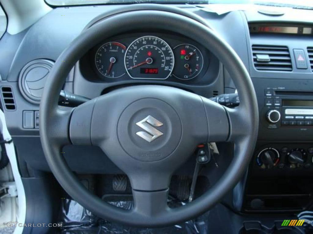 2007 SX4 AWD - Pearl White / Black photo #13