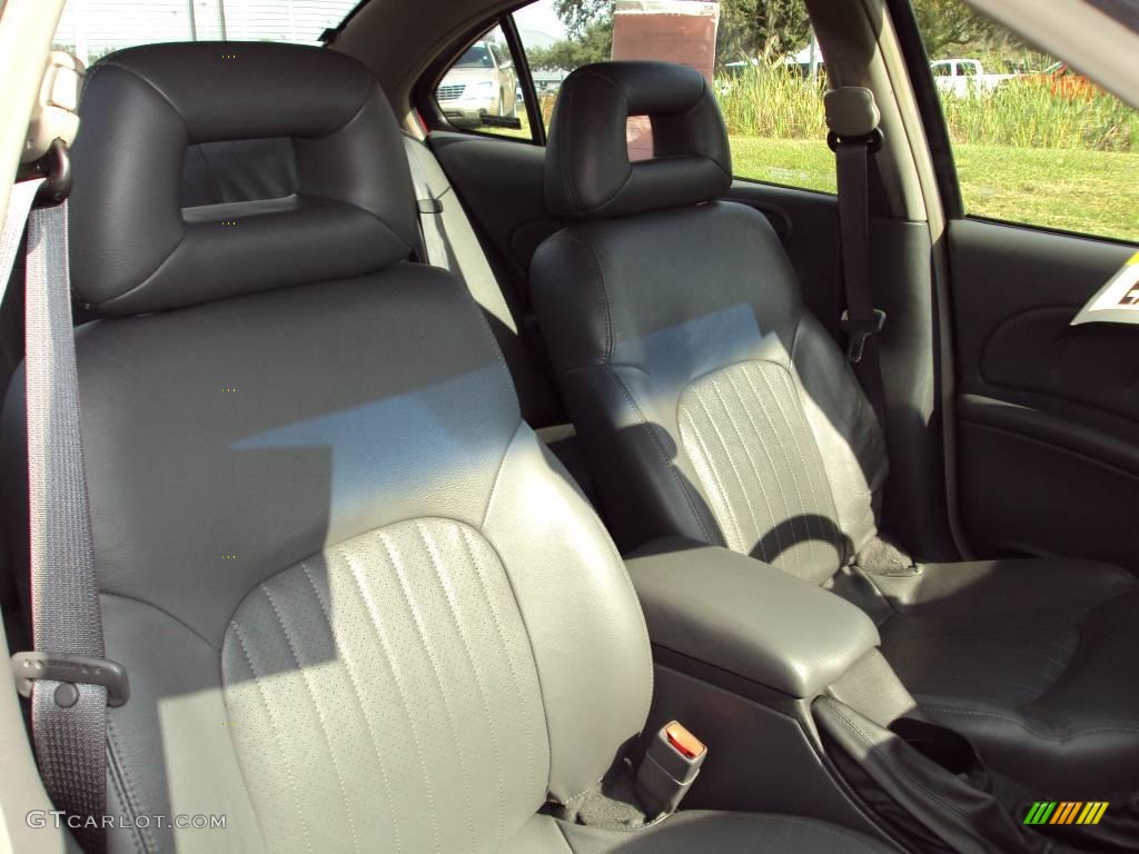 2002 Grand Am GT Sedan - Bright Red / Dark Pewter photo #12