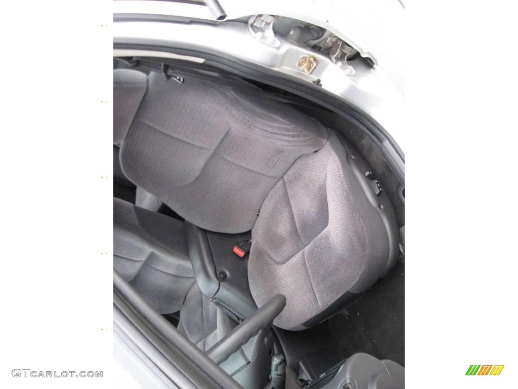 2000 Breeze  - Bright Silver Metallic / Agate photo #27