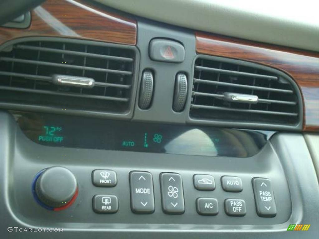 2003 DeVille Sedan - Crimson Red Pearl / Oatmeal photo #12