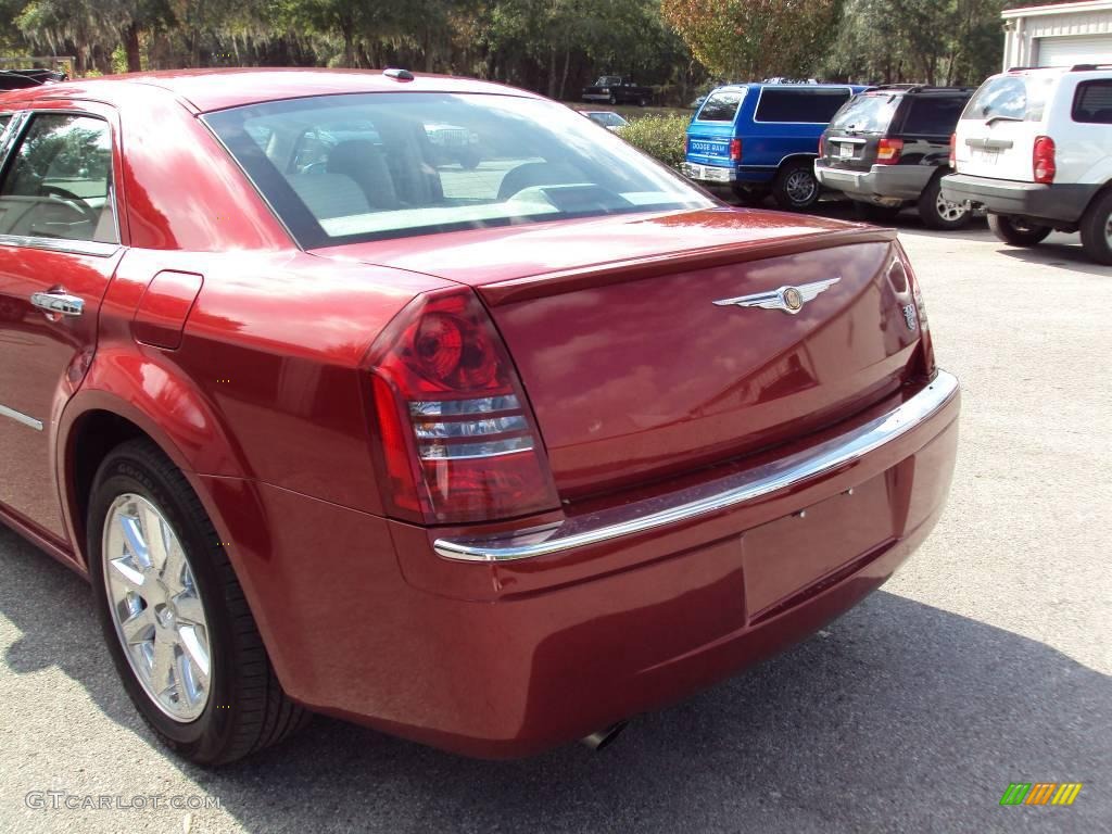 2006 300 C HEMI - Inferno Red Crystal Pearl / Dark Slate Gray/Light Graystone photo #7