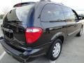 2007 Brilliant Black Crystal Pearl Chrysler Town & Country Touring  photo #3