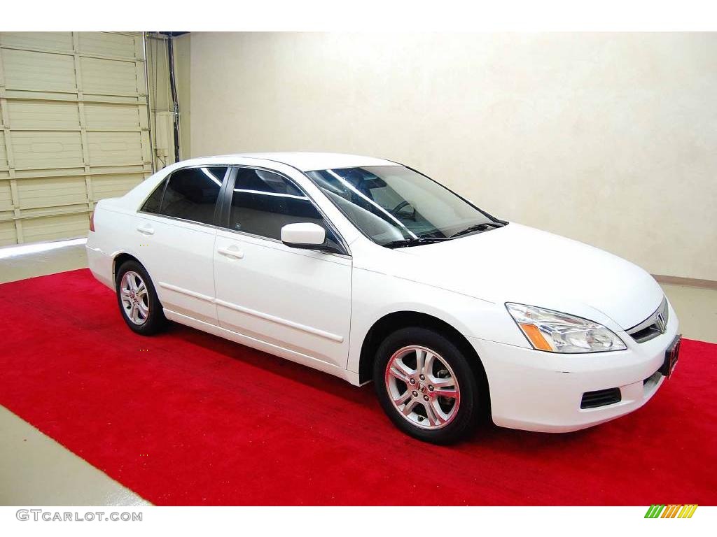 2006 Accord SE Sedan - Taffeta White / Ivory photo #1