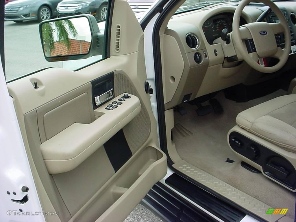 2006 F150 XLT SuperCrew - Oxford White / Tan photo #10