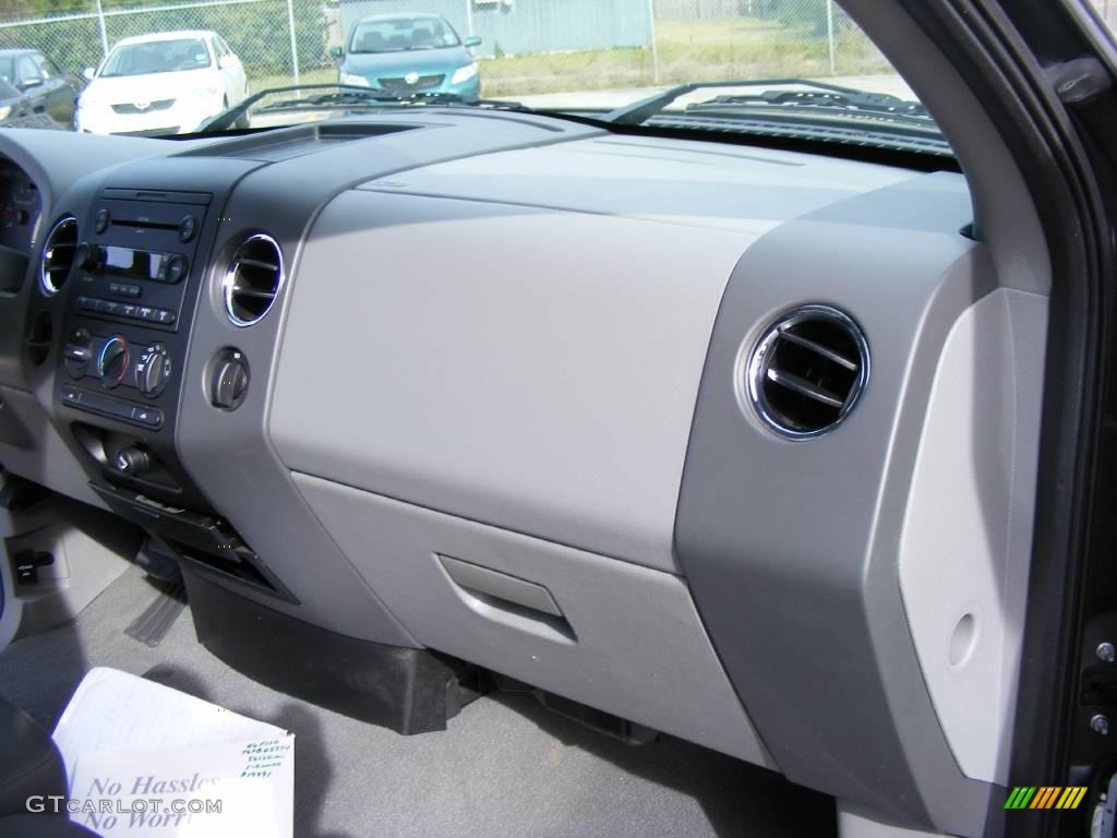 2006 F150 XLT SuperCrew - Dark Shadow Grey Metallic / Medium/Dark Flint photo #30