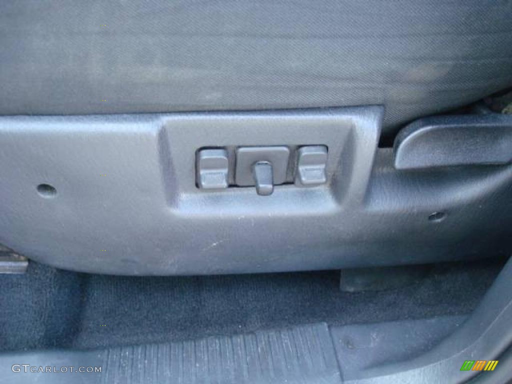 2004 Grand Cherokee Laredo 4x4 - Graphite Metallic / Dark Slate Gray photo #21