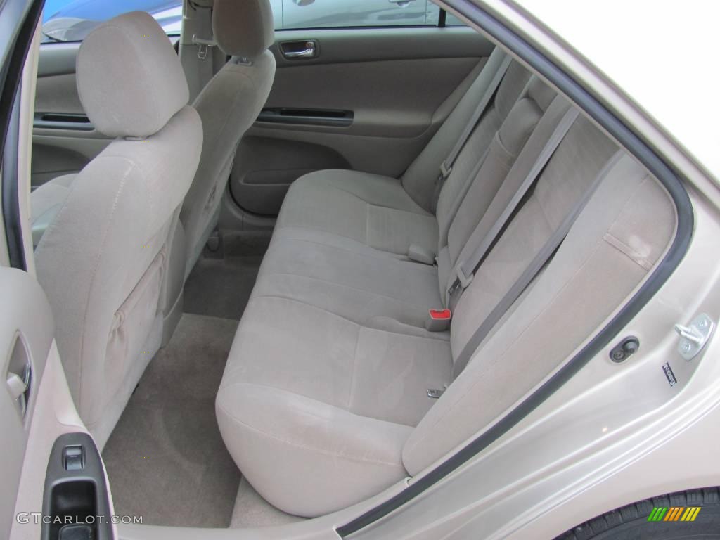 2006 Camry LE - Desert Sand Mica / Taupe photo #7