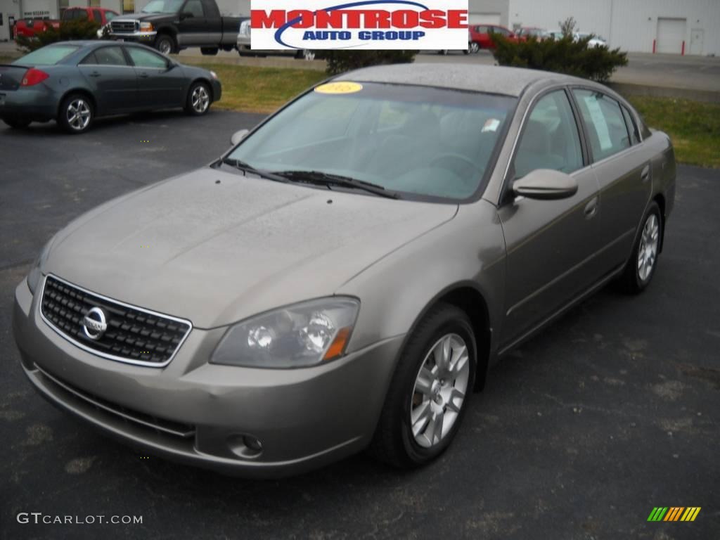 2005 Altima 2.5 S - Polished Pewter Metallic / Frost Gray photo #21