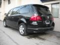 2009 Nocturne Black Metallic Volkswagen Routan SE  photo #4