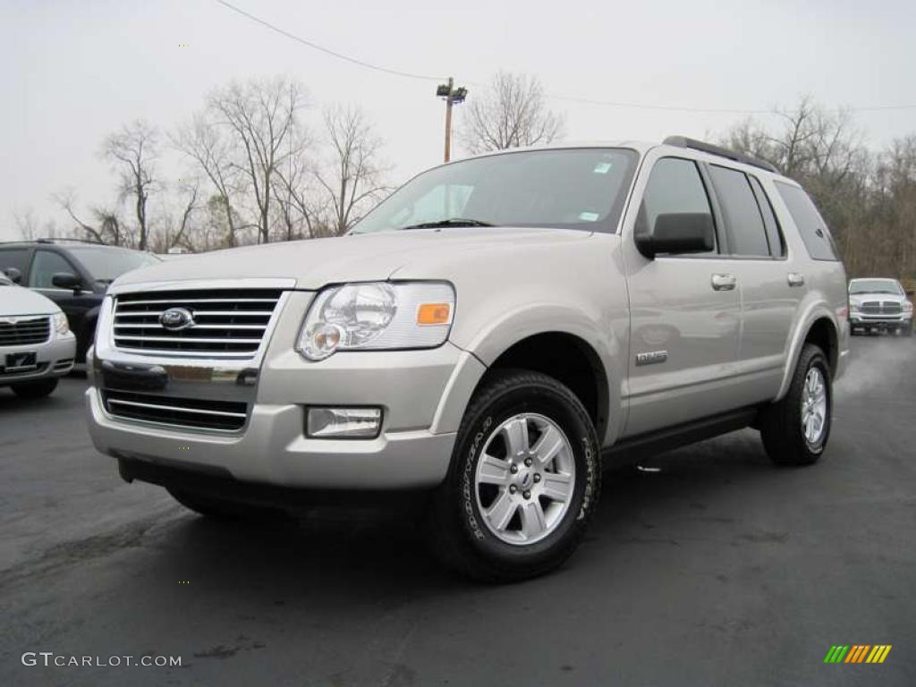 Silver Birch Metallic Ford Explorer