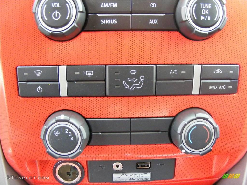 2010 Ford F150 SVT Raptor SuperCab 4x4 Controls Photo #23096515