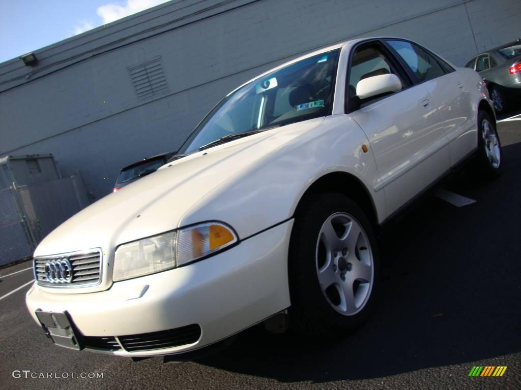 1998 A4 1.8T quattro Sedan - Pearl White Pearlescent / Opal Grey photo #2