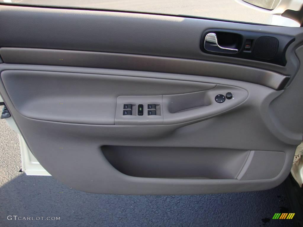 1998 A4 1.8T quattro Sedan - Pearl White Pearlescent / Opal Grey photo #15