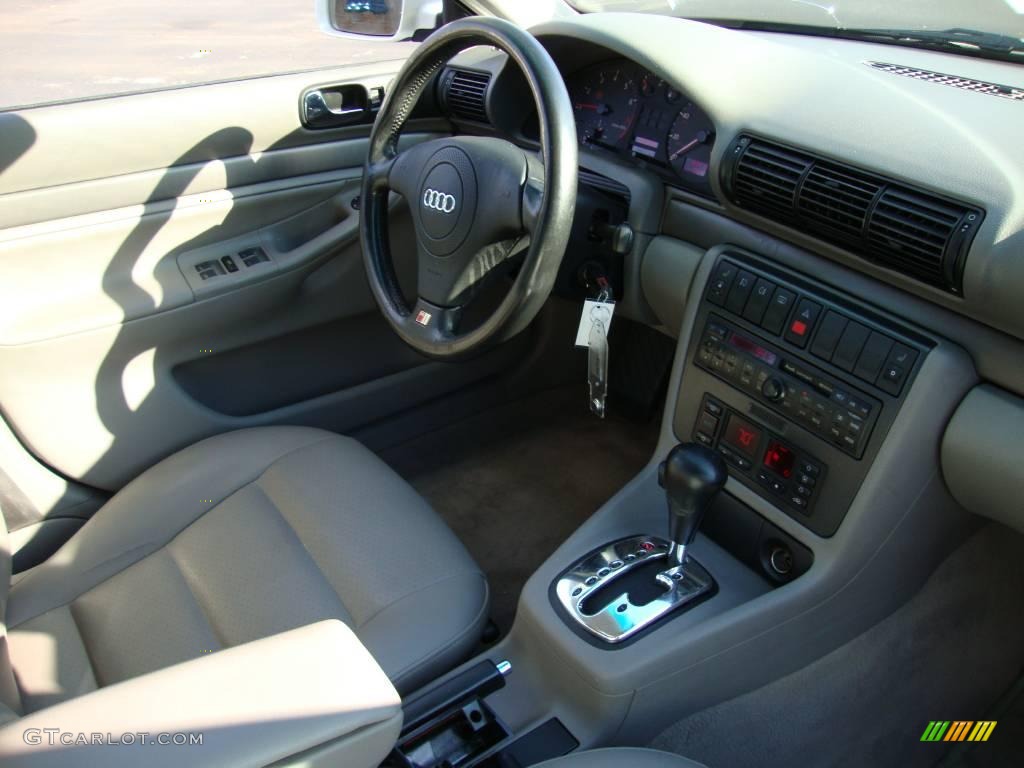 1998 A4 1.8T quattro Sedan - Pearl White Pearlescent / Opal Grey photo #19