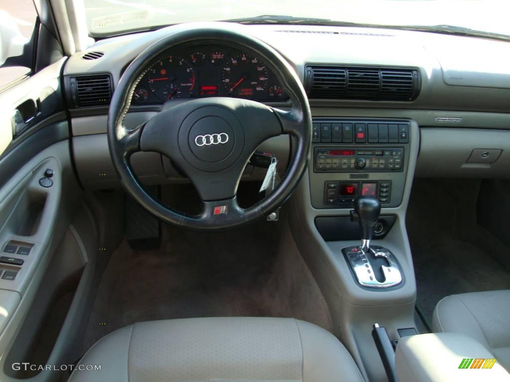 1998 A4 1.8T quattro Sedan - Pearl White Pearlescent / Opal Grey photo #27