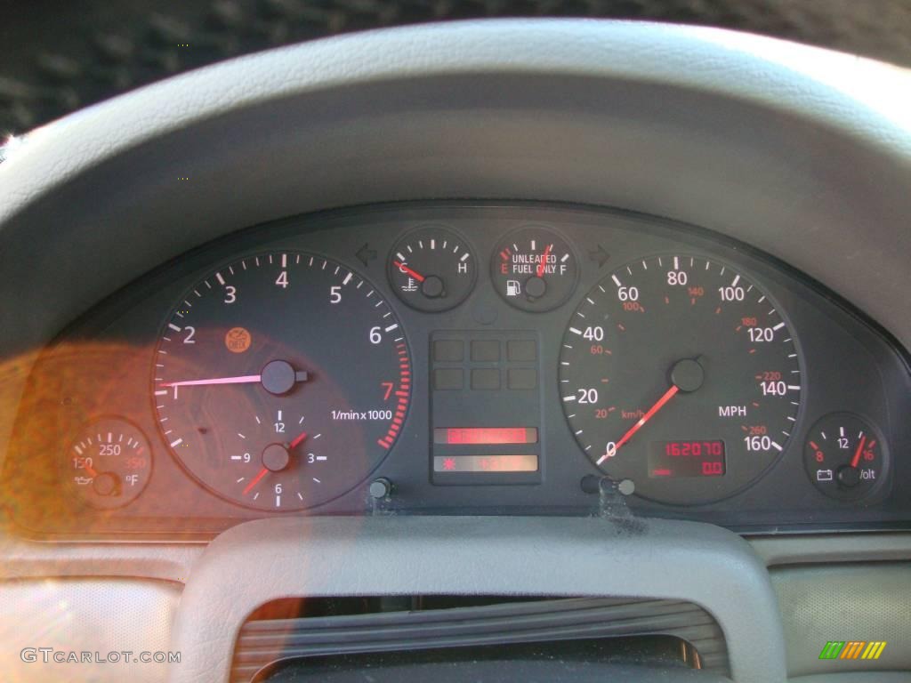 1998 A4 1.8T quattro Sedan - Pearl White Pearlescent / Opal Grey photo #32