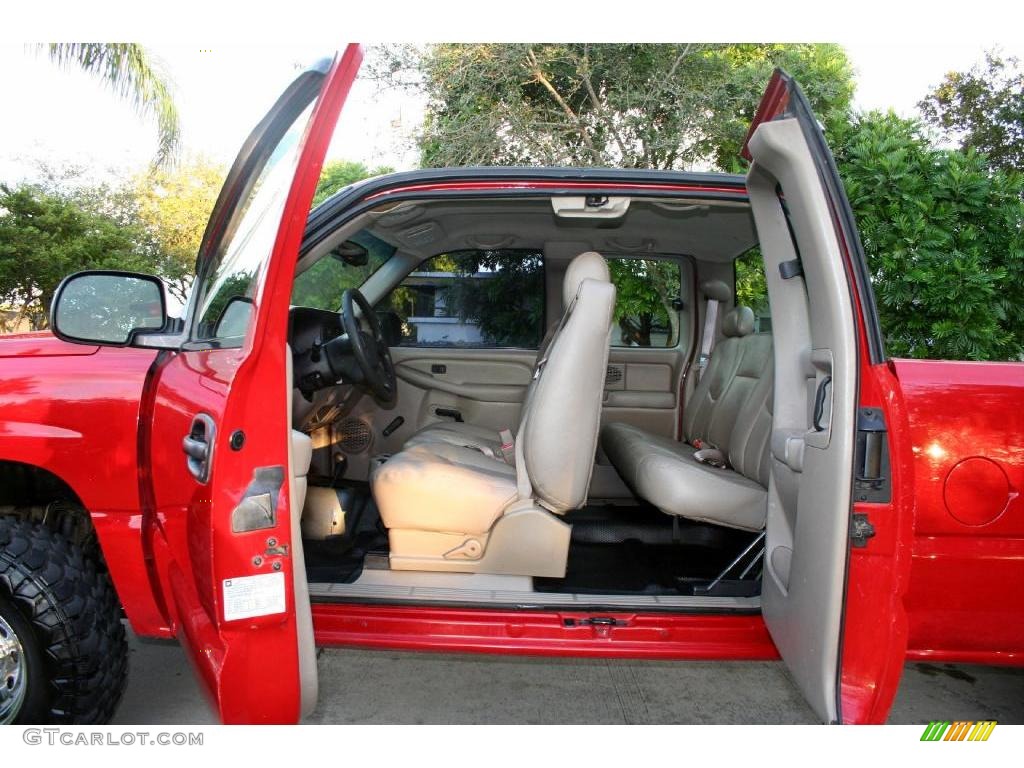 2003 Silverado 1500 Extended Cab 4x4 - Victory Red / Tan photo #25