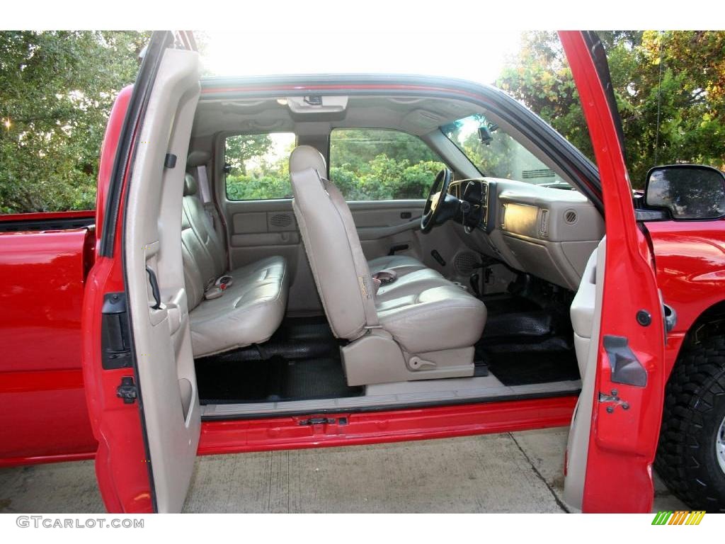 2003 Silverado 1500 Extended Cab 4x4 - Victory Red / Tan photo #26