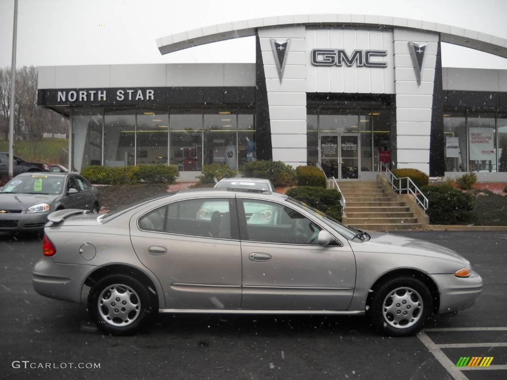 2000 Alero GL Sedan - Silvermist / Pewter photo #1