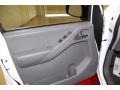 2009 Avalanche White Nissan Frontier SE Crew Cab  photo #15