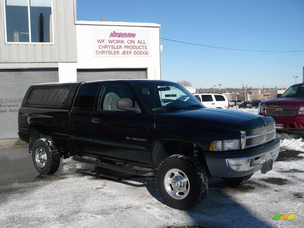 2000 Ram 2500 SLT Extended Cab 4x4 - Black / Agate photo #3