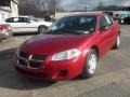 2004 Inferno Red Pearlcoat Dodge Stratus SE Sedan  photo #2