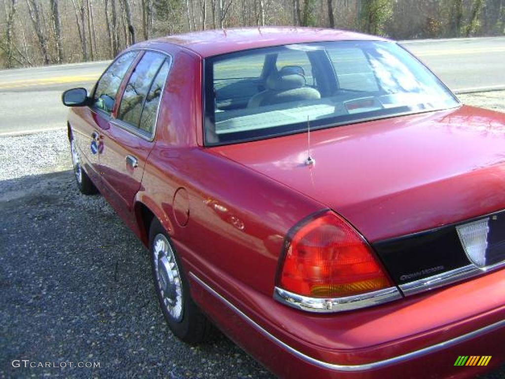 1998 Crown Victoria Police Interceptor - Toreador Red Metallic / Light Graphite photo #14