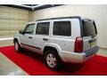 2006 Bright Silver Metallic Jeep Commander   photo #4