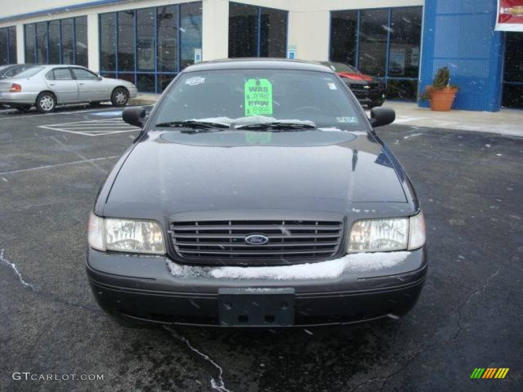 2004 Crown Victoria LX - Midnight Grey Metallic / Dark Charcoal photo #8