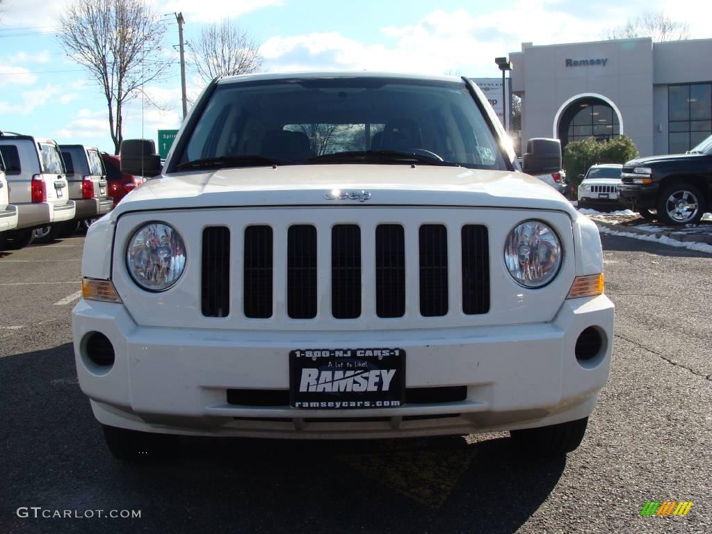 2008 Patriot Sport 4x4 - Stone White Clearcoat / Dark Slate Gray photo #2