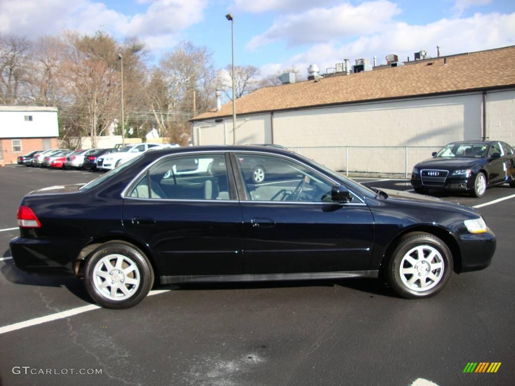 2002 Accord SE Sedan - Nighthawk Black Pearl / Quartz Gray photo #6