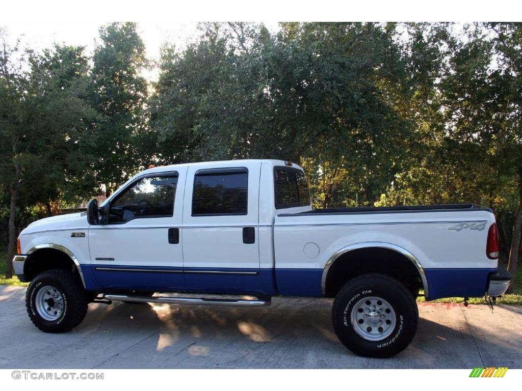 2000 F250 Super Duty XLT Crew Cab 4x4 - Oxford White / Dark Denim Blue photo #4