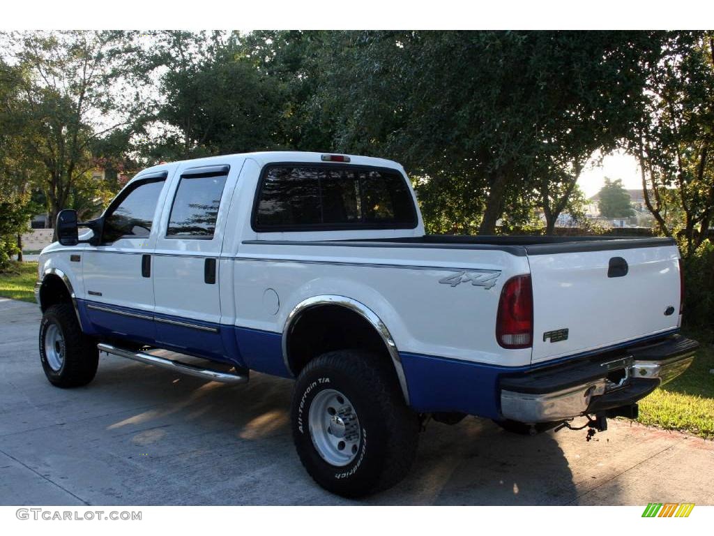 2000 F250 Super Duty XLT Crew Cab 4x4 - Oxford White / Dark Denim Blue photo #6