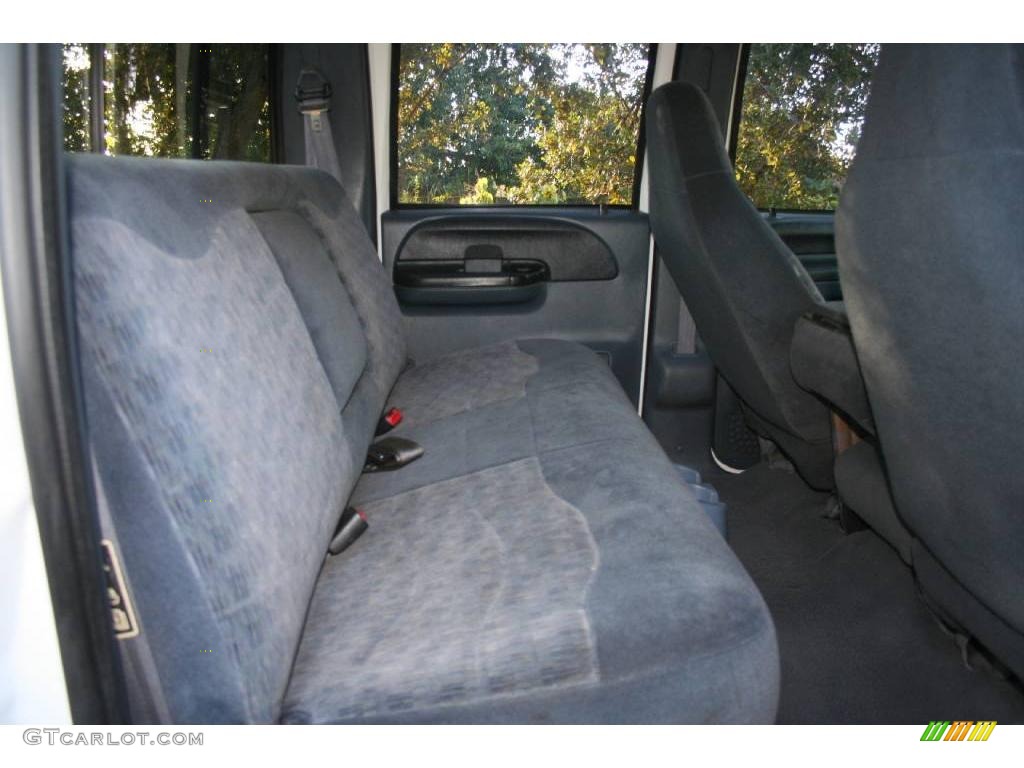 2000 F250 Super Duty XLT Crew Cab 4x4 - Oxford White / Dark Denim Blue photo #44