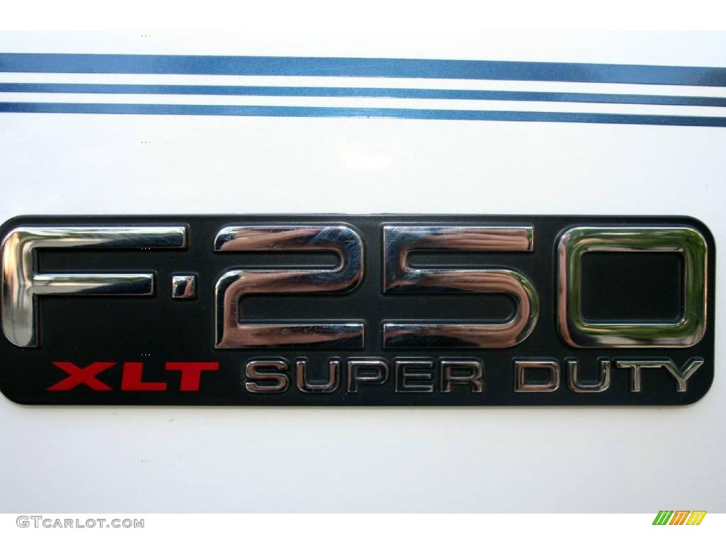 2000 F250 Super Duty XLT Crew Cab 4x4 - Oxford White / Dark Denim Blue photo #50