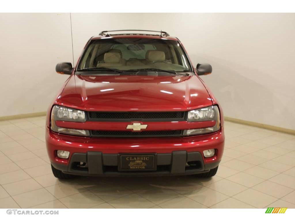 2004 TrailBlazer LT 4x4 - Medium Red Metallic / Light Cashmere photo #2