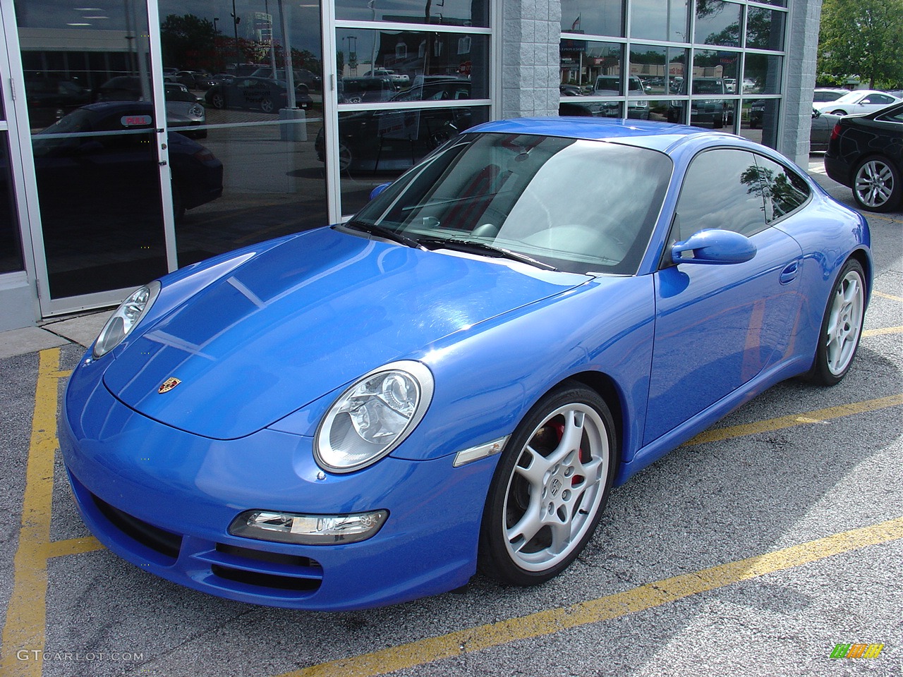 Blue Metallic Paint to Sample Porsche 911