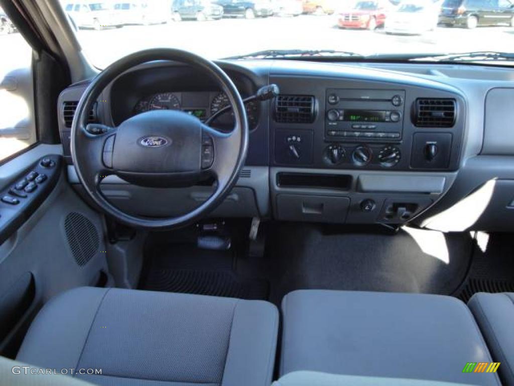 2007 F250 Super Duty XLT Crew Cab 4x4 - Dark Toreador Red Metallic / Medium Flint photo #25
