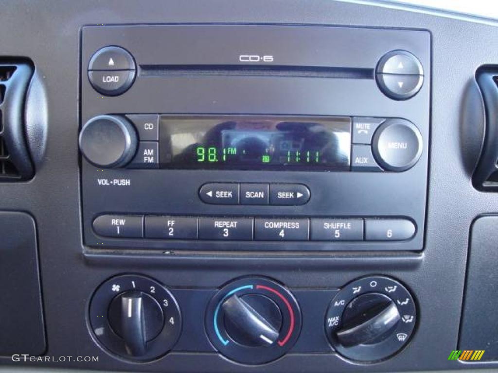 2007 F250 Super Duty XLT Crew Cab 4x4 - Dark Toreador Red Metallic / Medium Flint photo #26