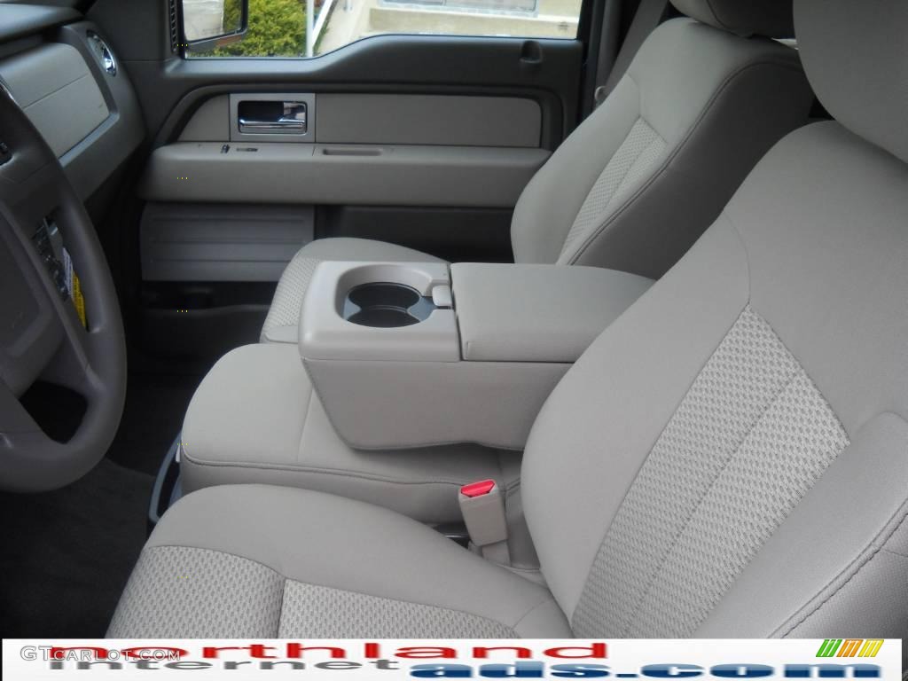 2010 F150 XLT SuperCrew 4x4 - Dark Blue Pearl Metallic / Medium Stone photo #11
