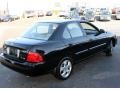 Blackout - Sentra 1.8 S Photo No. 5