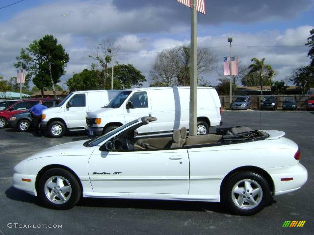 1999 Sunfire GT Convertible - Arctic White / Taupe photo #4